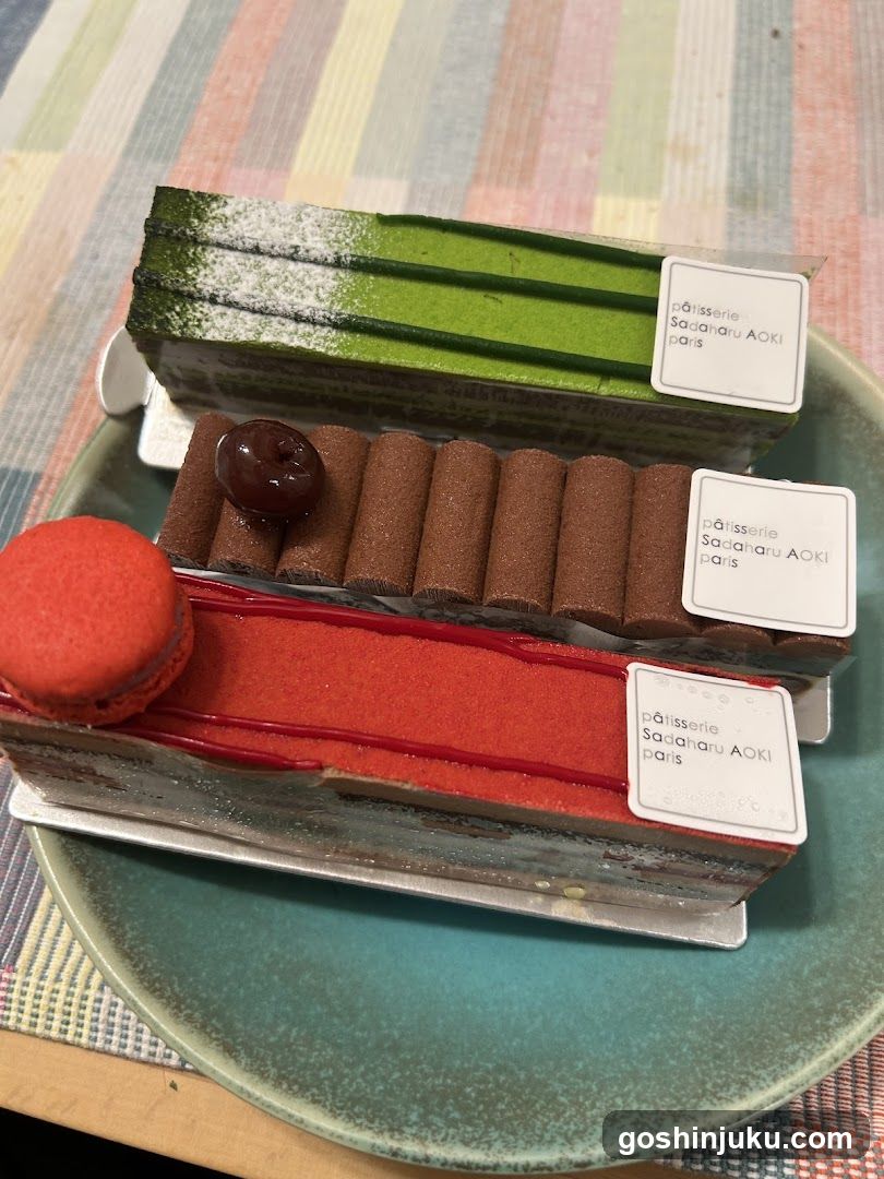 Pastries by Sadaharu AOKI Paris