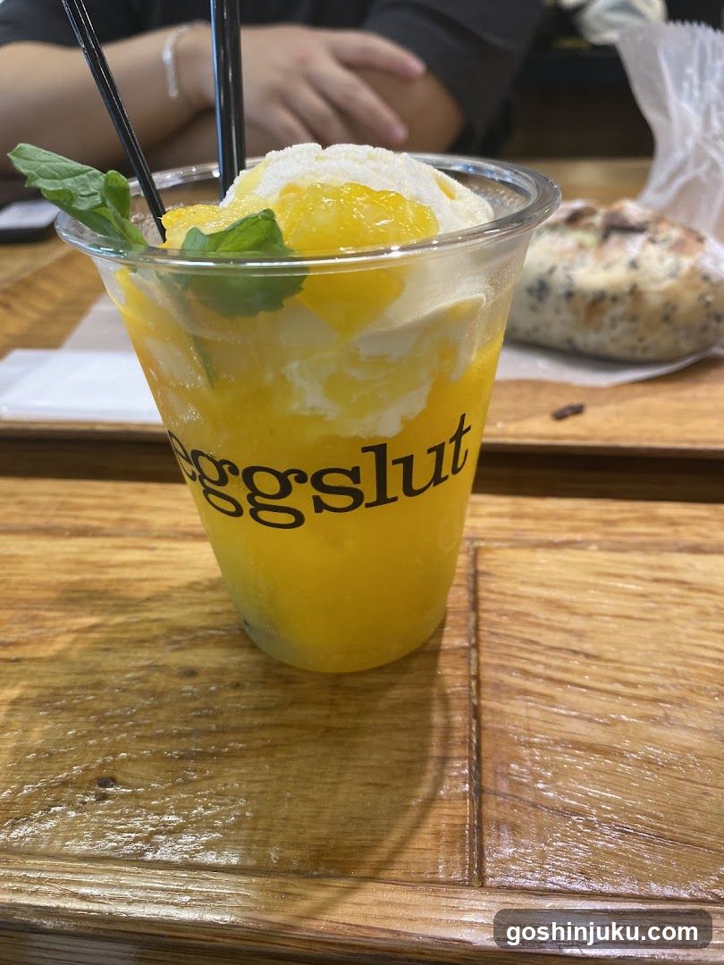 eggslut Shinjuku Southern Terrace